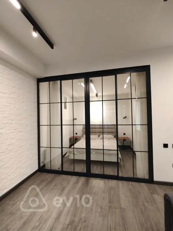 Kirayə verilir 2 otaqlı yeni tikili 70 m²