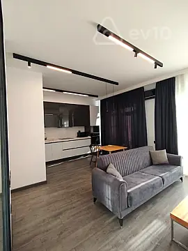 Kirayə verilir 2 otaqlı yeni tikili 70 m²