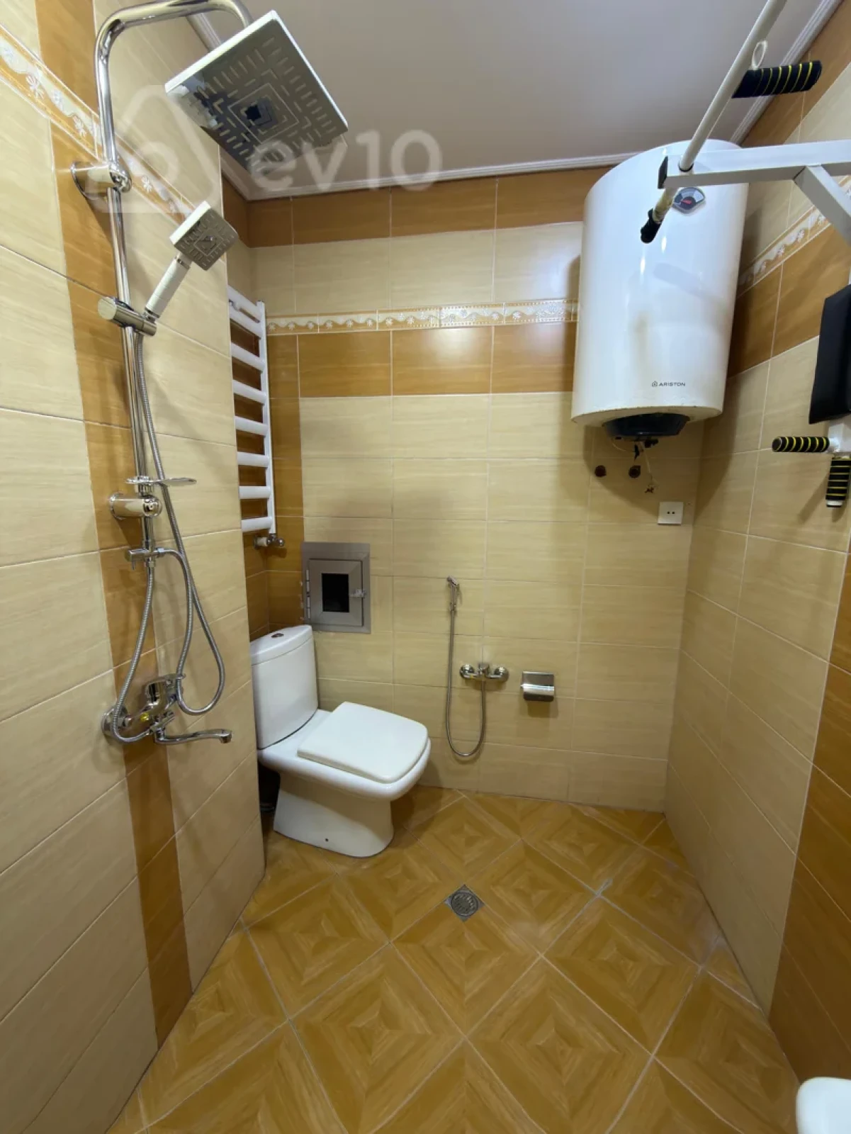 Kirayə verilir 2 otaqlı yeni tikili 60 m²