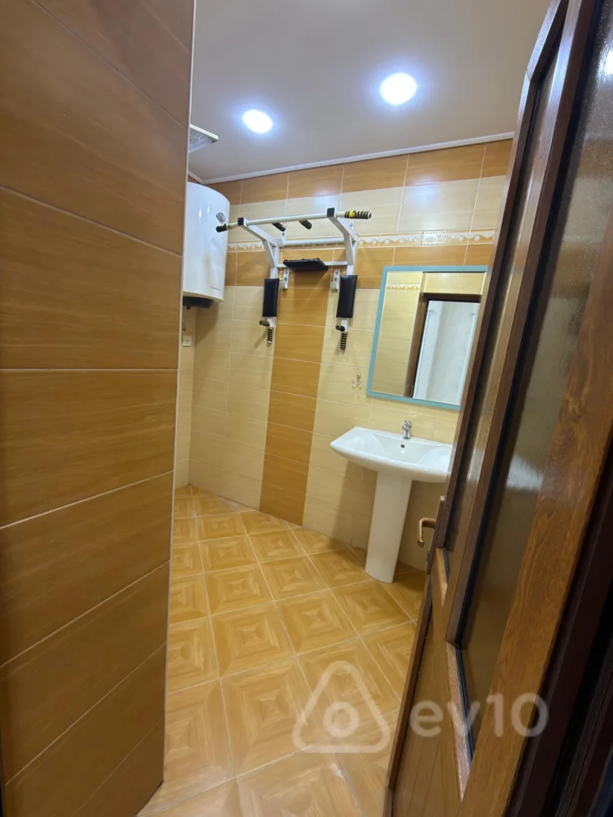 Kirayə verilir 2 otaqlı yeni tikili 60 m²