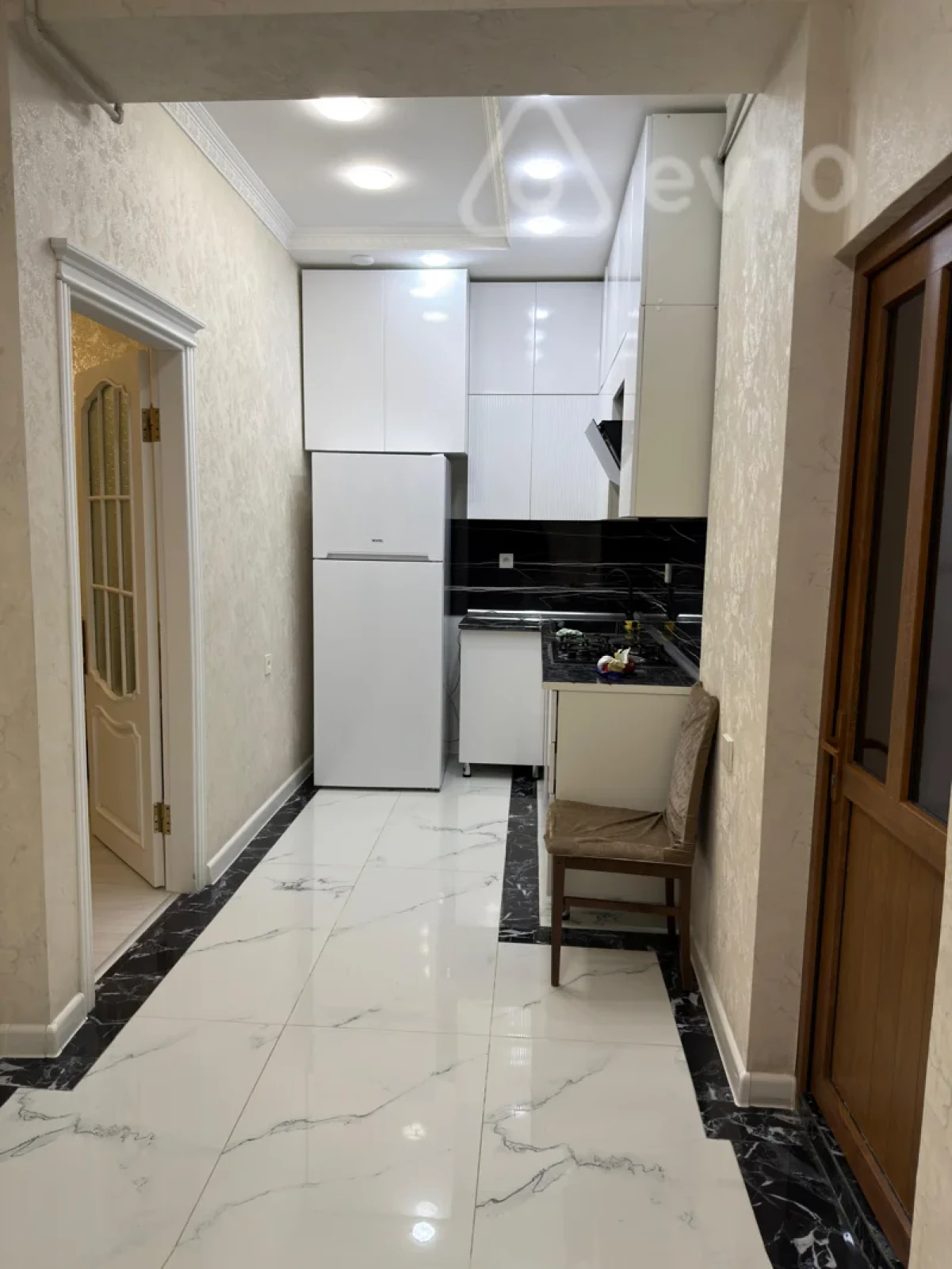 Kirayə verilir 2 otaqlı yeni tikili 60 m²