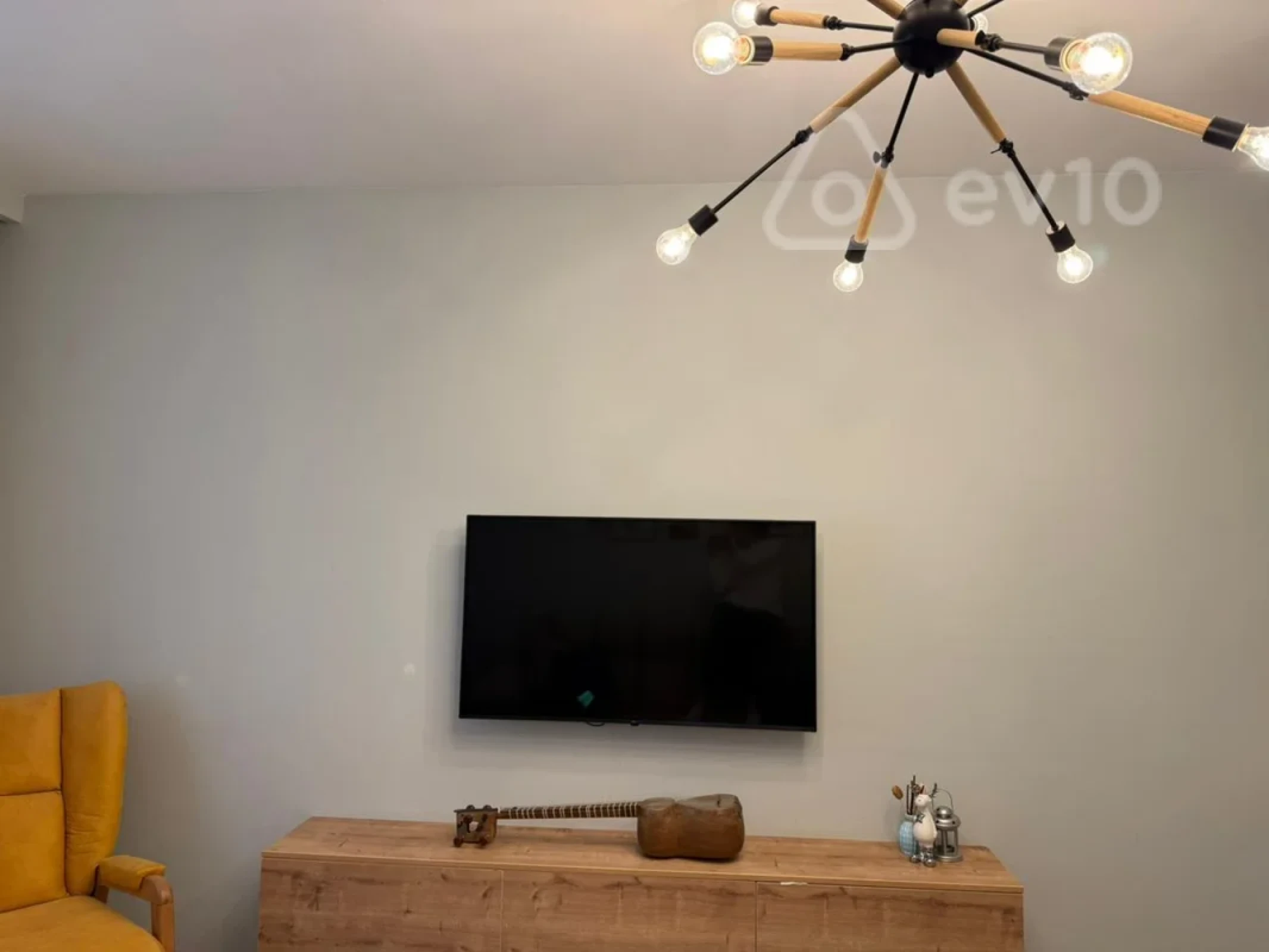 Satılır 2 otaqlı köhnə tikili 60 m²