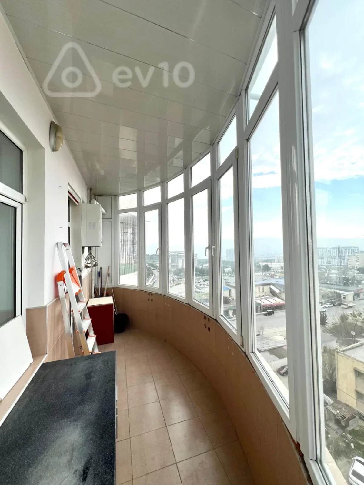 Kirayə verilir 2 otaqlı yeni tikili 65 m²