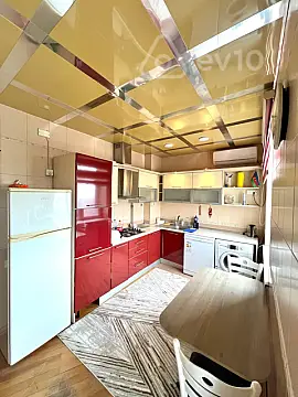 Kirayə verilir 2 otaqlı yeni tikili 65 m²