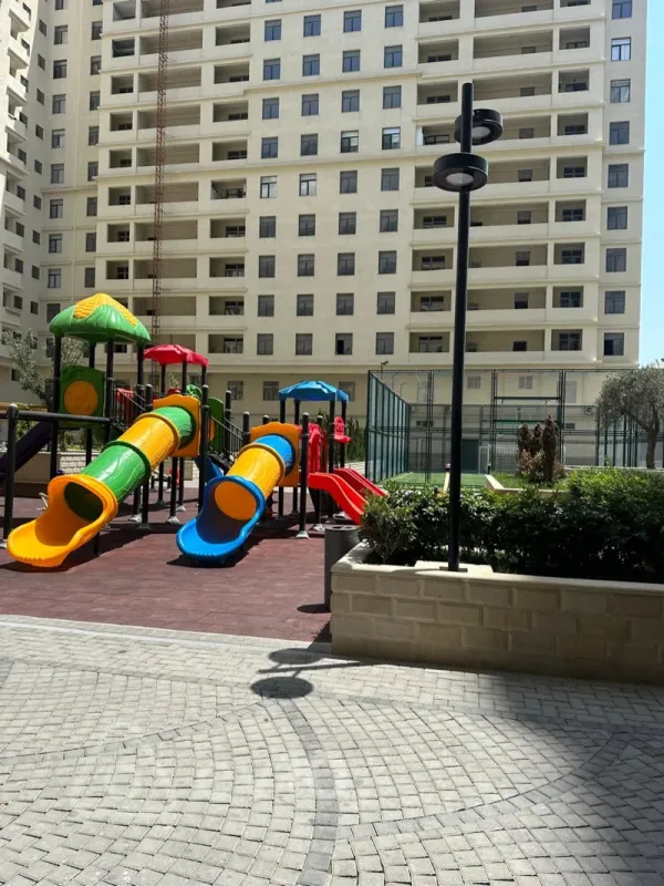 Kirayə verilir 2 otaqlı yeni tikili 65 m²