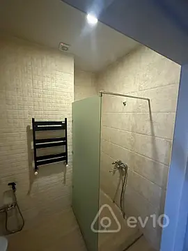 Kirayə verilir 2 otaqlı yeni tikili 65 m²