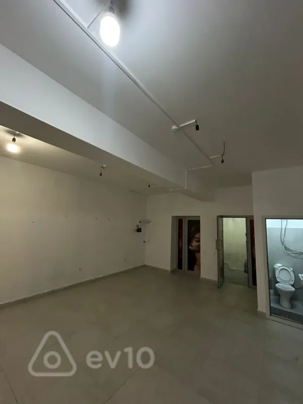 Kirayə verilir mənzil 38 m²