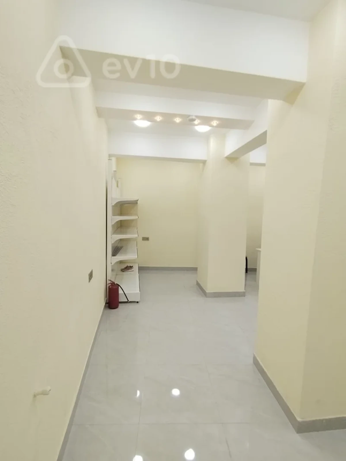 Satılır mənzil 135 m²