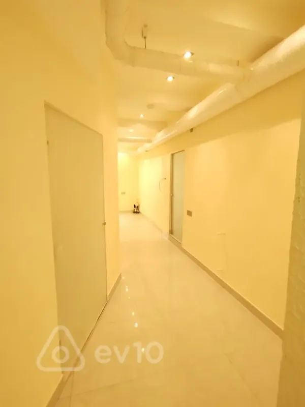 Satılır mənzil 135 m²