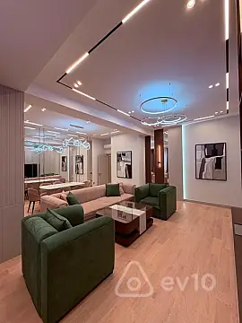 Kirayə verilir 3 otaqlı yeni tikili 140 m²