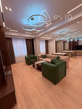 Kirayə verilir 3 otaqlı yeni tikili 140 m²