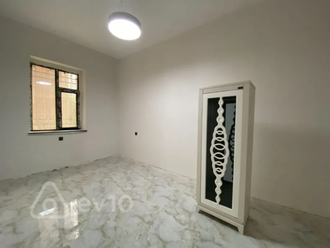 Kirayə verilir mənzil 1000 m²