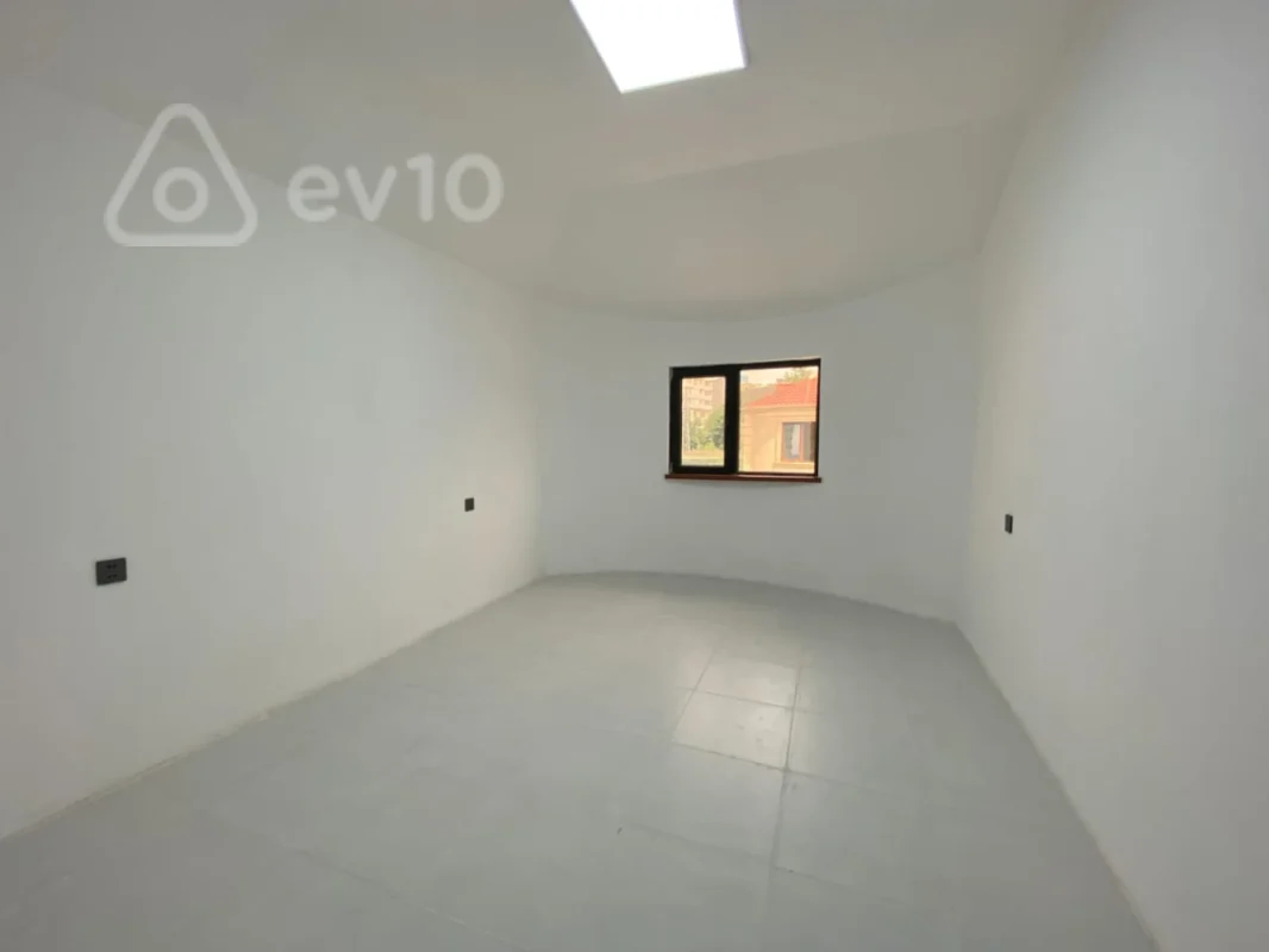 Kirayə verilir mənzil 1000 m²