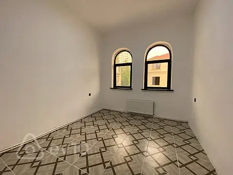 Kirayə verilir mənzil 1000 m²