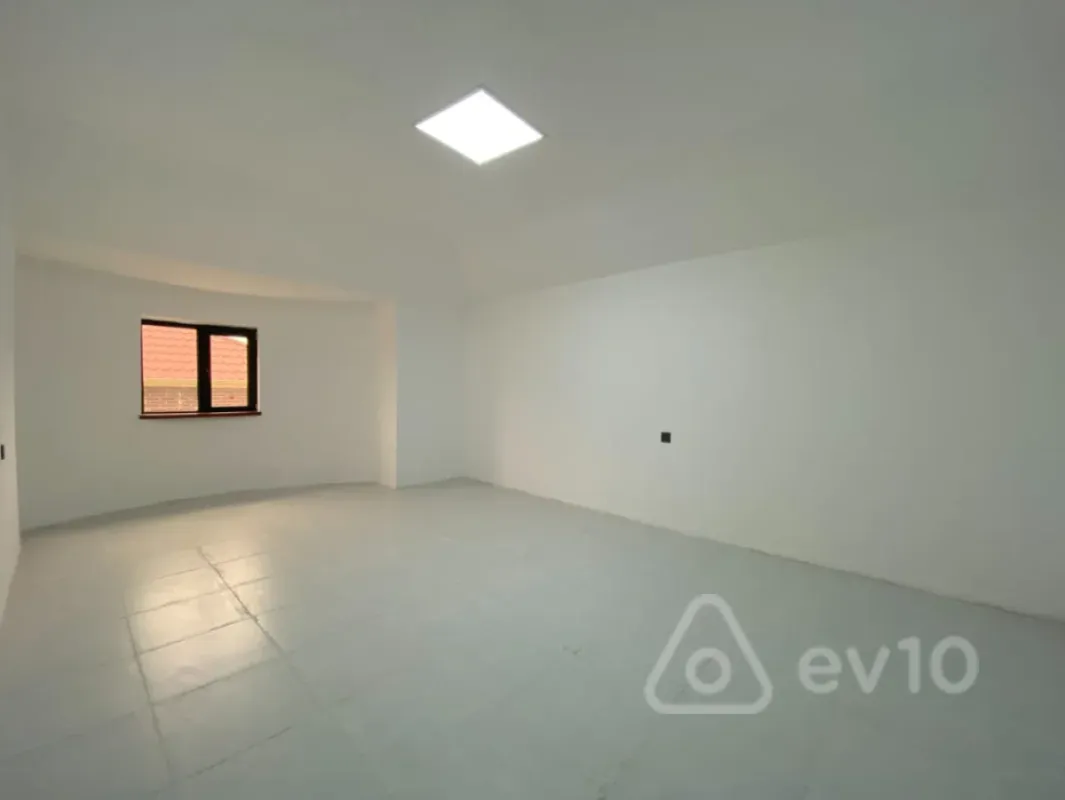 Kirayə verilir mənzil 1000 m²
