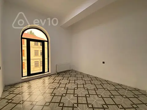 Kirayə verilir mənzil 1000 m²