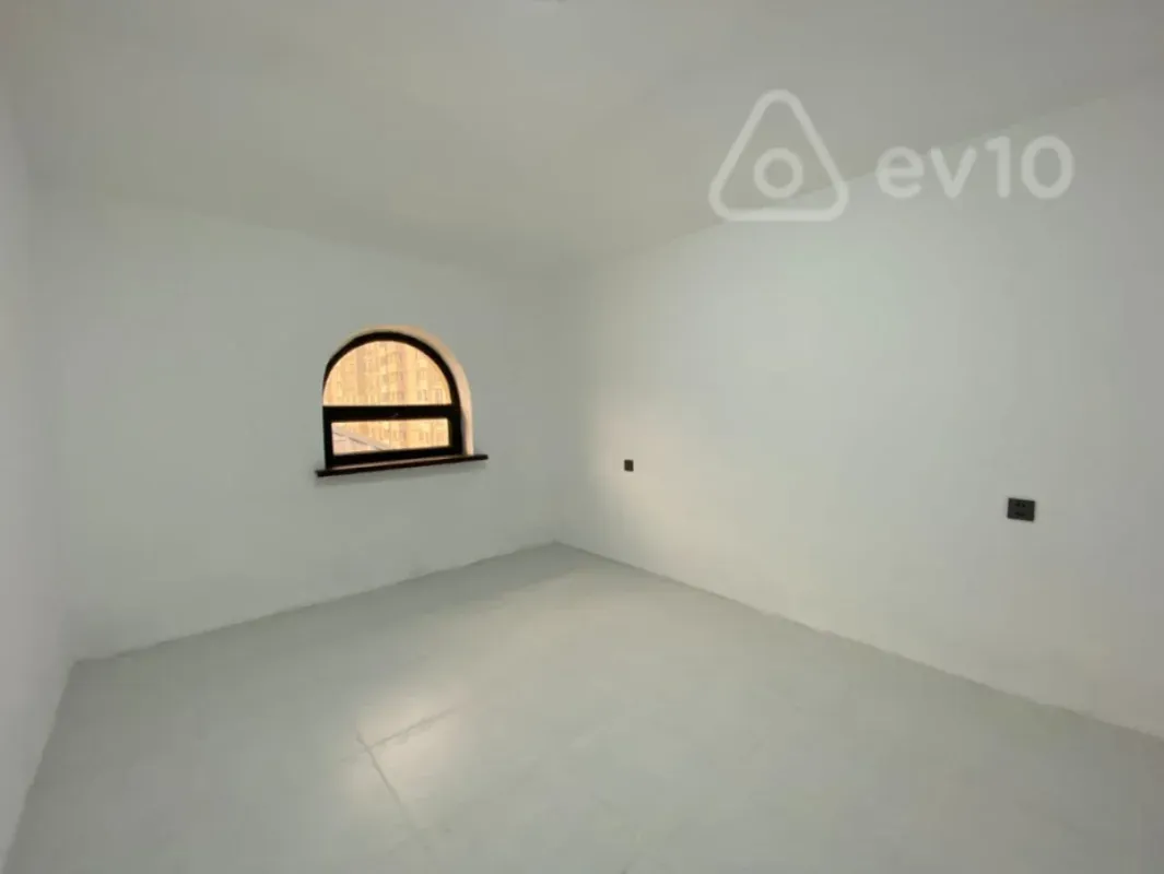 Kirayə verilir mənzil 1000 m²