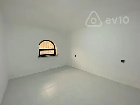 Kirayə verilir mənzil 1000 m²