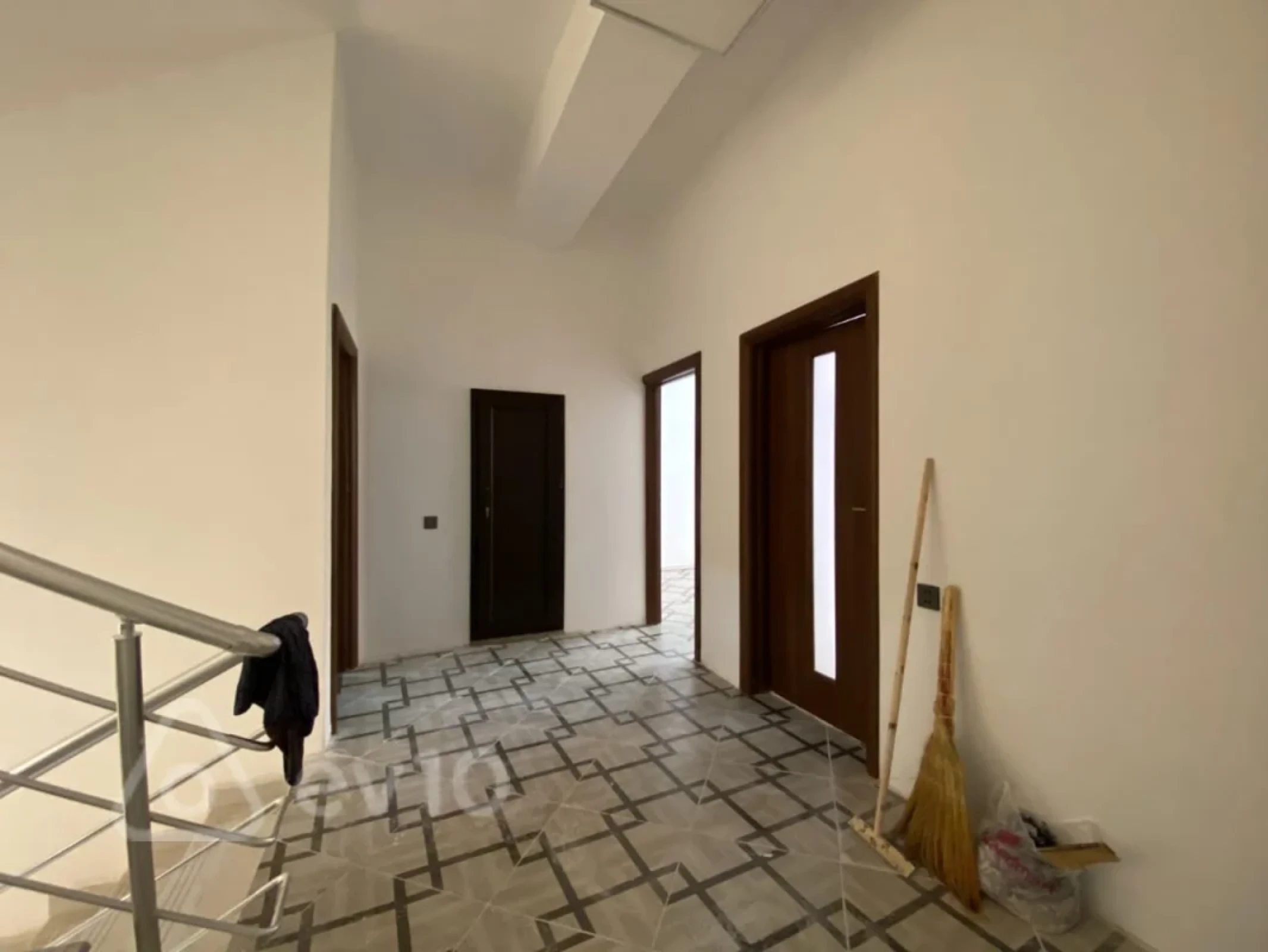 Kirayə verilir mənzil 1000 m²