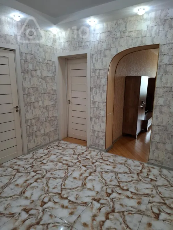 Kirayə verilir 2 otaqlı yeni tikili 70 m²