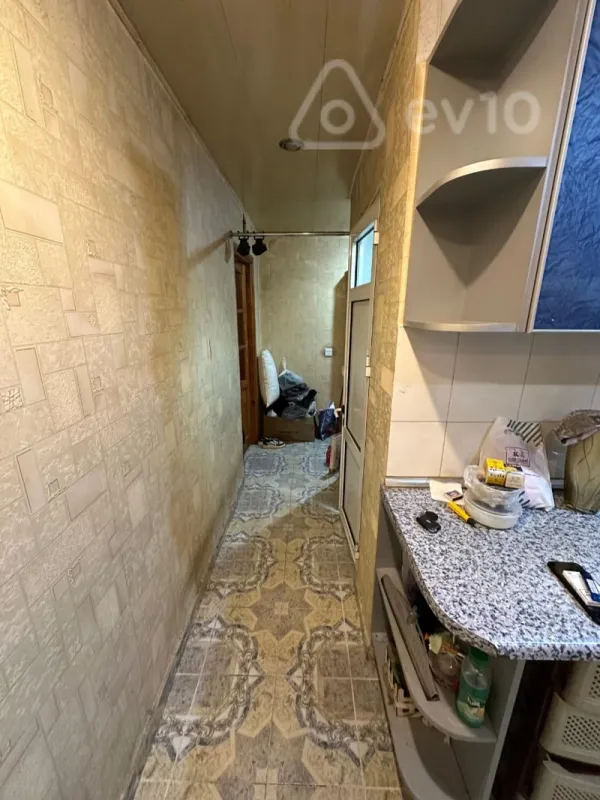 Satılır 2 otaqlı köhnə tikili 55 m²