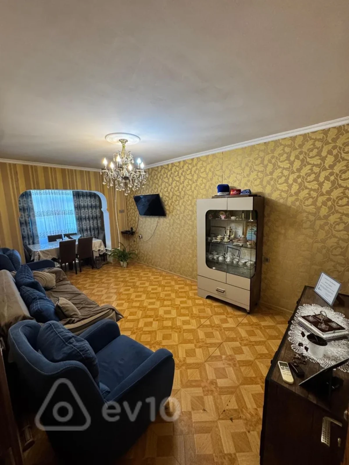 Satılır 3 otaqlı köhnə tikili 100 m²