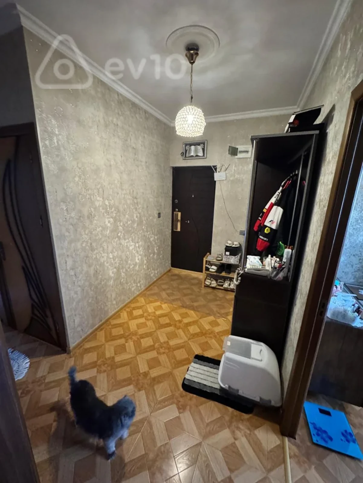 Satılır 3 otaqlı köhnə tikili 100 m²