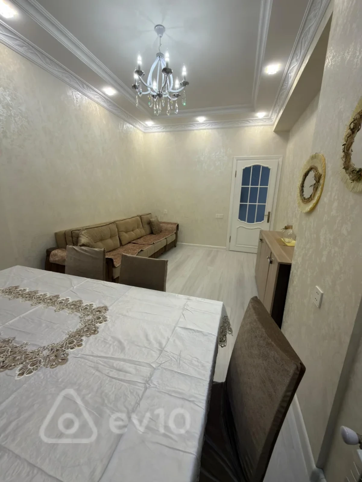 Kirayə verilir 2 otaqlı yeni tikili 50 m²