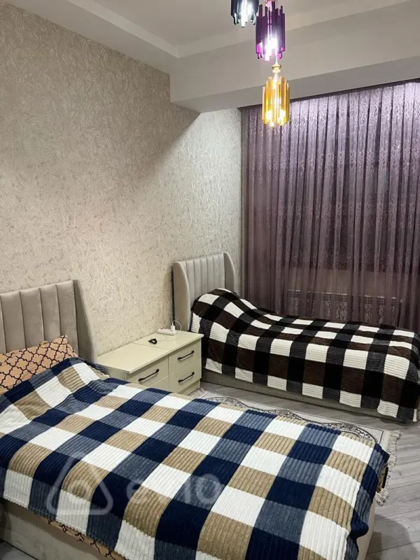Kirayə verilir 3 otaqlı yeni tikili 135 m²