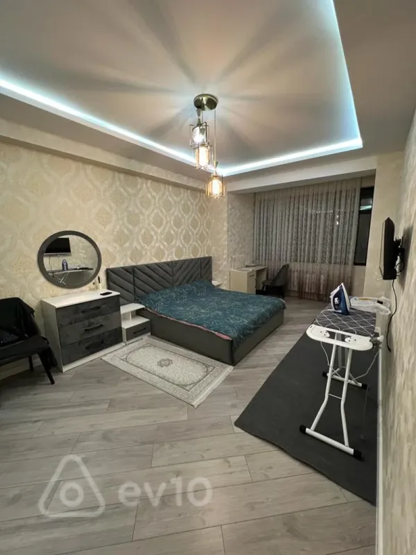 Kirayə verilir 3 otaqlı yeni tikili 135 m²