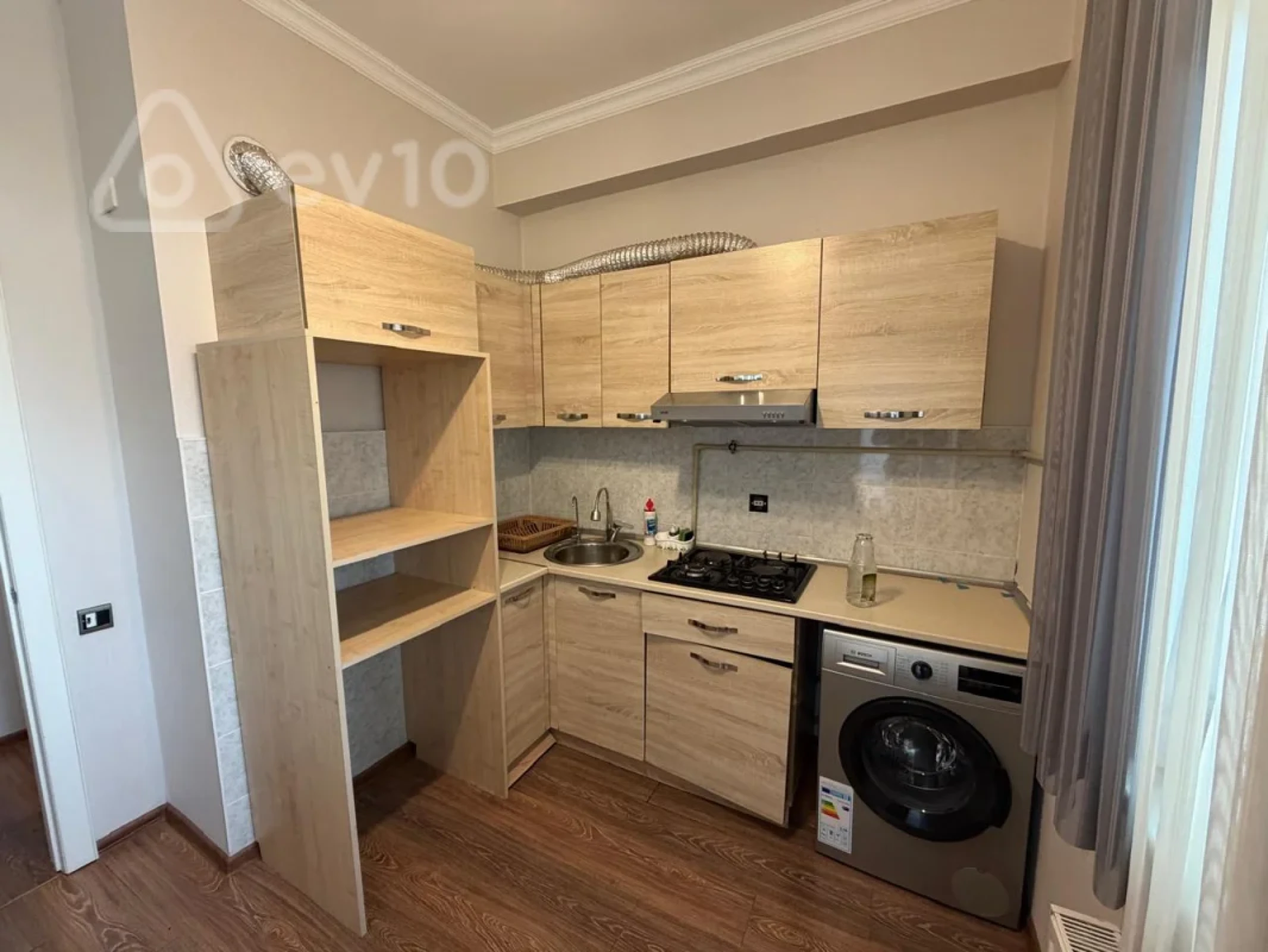 Kirayə verilir 2 otaqlı yeni tikili 60 m²