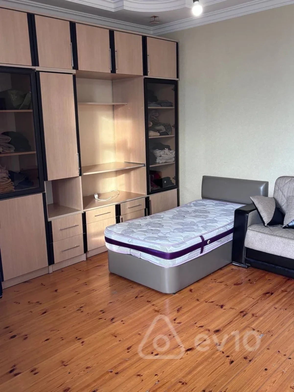 Satılır 2 otaqlı yeni tikili 65 m²