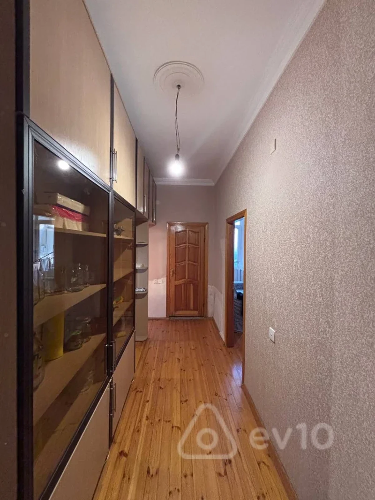 Satılır 2 otaqlı yeni tikili 65 m²