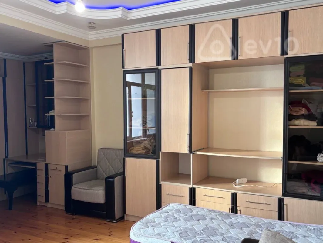 Satılır 2 otaqlı yeni tikili 65 m²