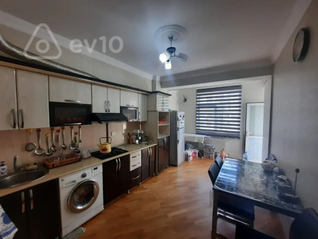 Kirayə verilir 2 otaqlı yeni tikili 100 m²