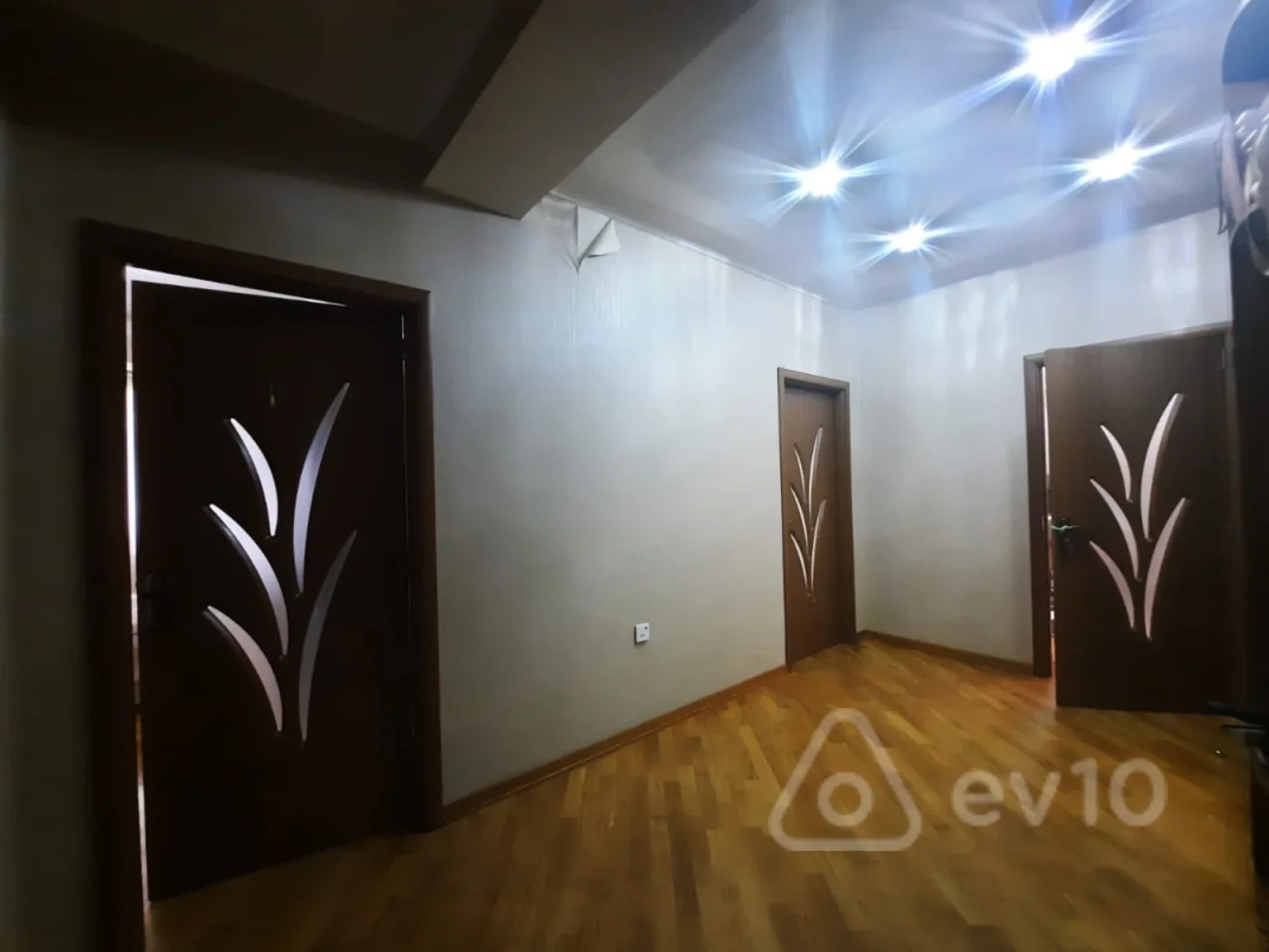 Kirayə verilir 2 otaqlı yeni tikili 100 m²