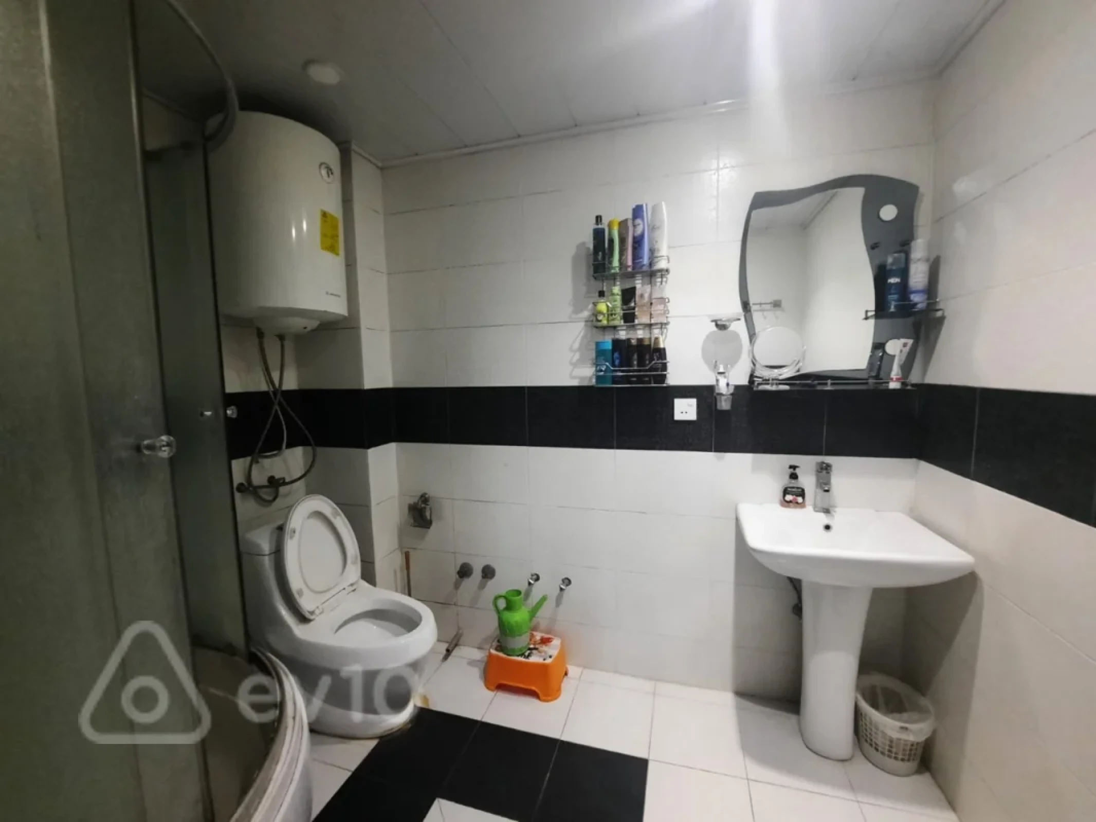 Kirayə verilir 2 otaqlı yeni tikili 100 m²