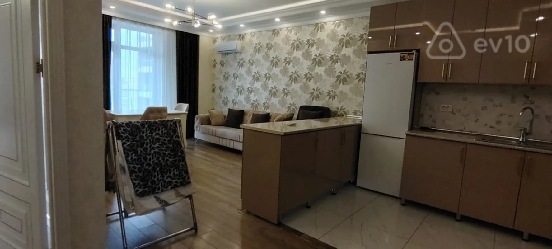 Kirayə verilir 2 otaqlı yeni tikili 68 m²
