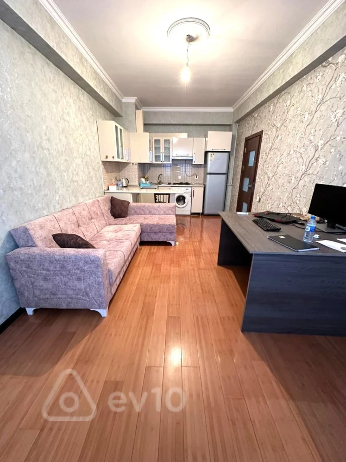 Kirayə verilir 2 otaqlı yeni tikili 50 m²