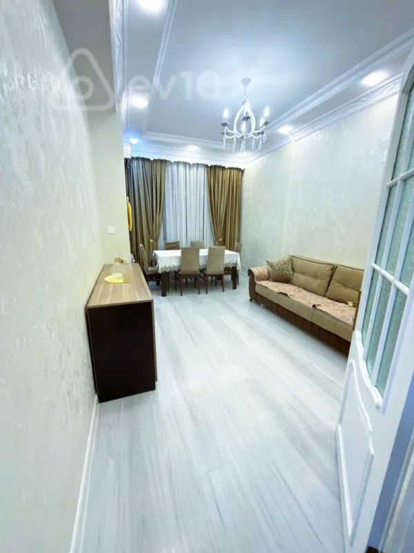 Kirayə verilir 2 otaqlı yeni tikili 60 m²