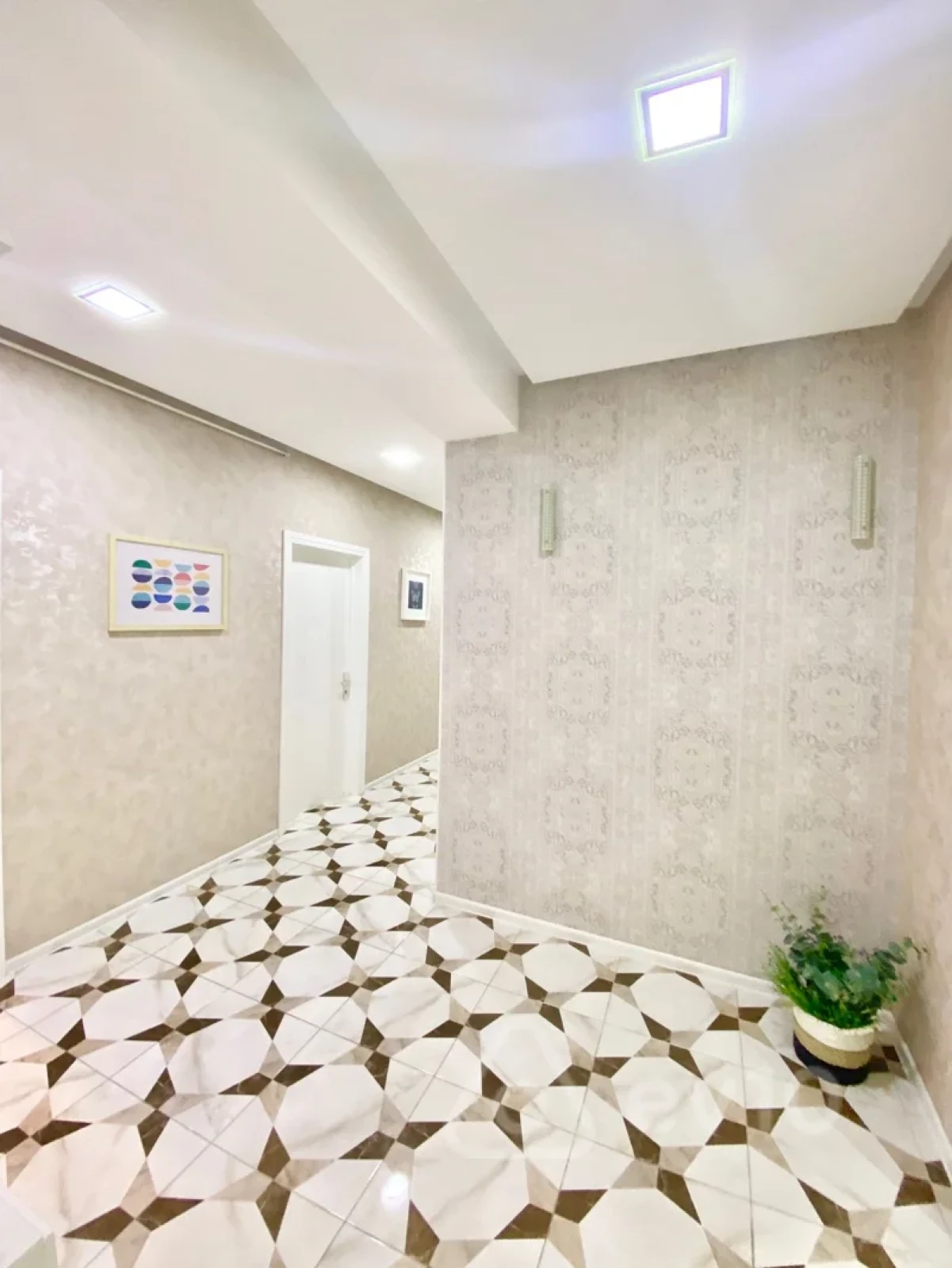 Kirayə verilir 3 otaqlı yeni tikili 145 m²