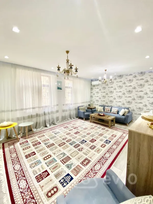 Kirayə verilir 3 otaqlı yeni tikili 145 m²