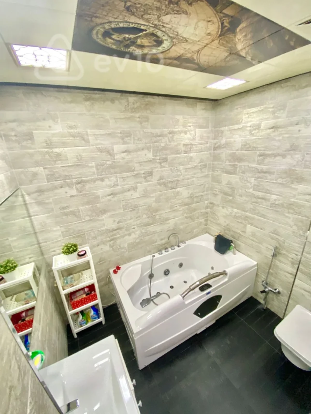 Kirayə verilir 3 otaqlı yeni tikili 145 m²