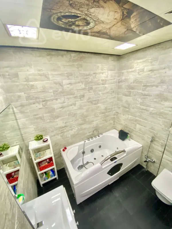 Kirayə verilir 3 otaqlı yeni tikili 145 m²