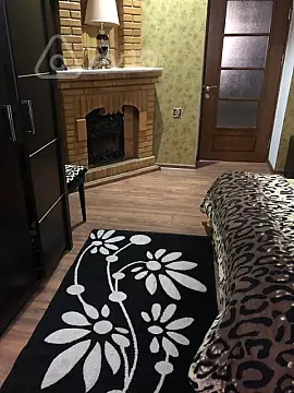 Kirayə verilir 4 otaqlı köhnə tikili 100 m²