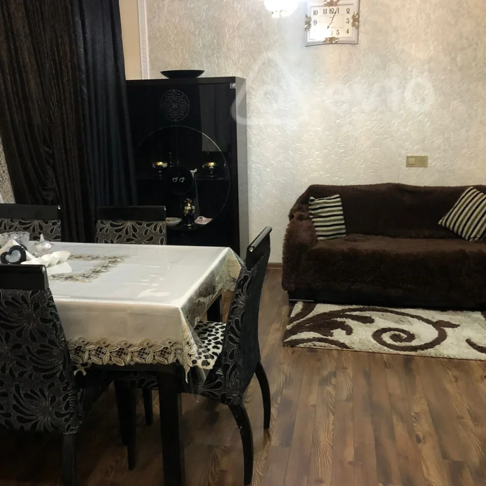 Kirayə verilir 4 otaqlı köhnə tikili 100 m²