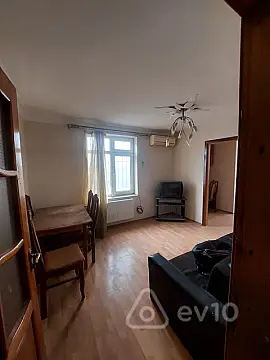 Satılır 1 otaqlı köhnə tikili 34 m²