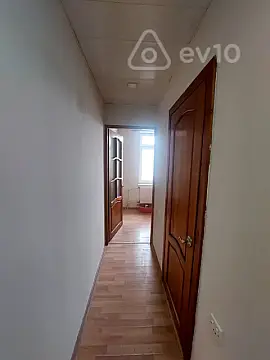 Satılır 1 otaqlı köhnə tikili 34 m²