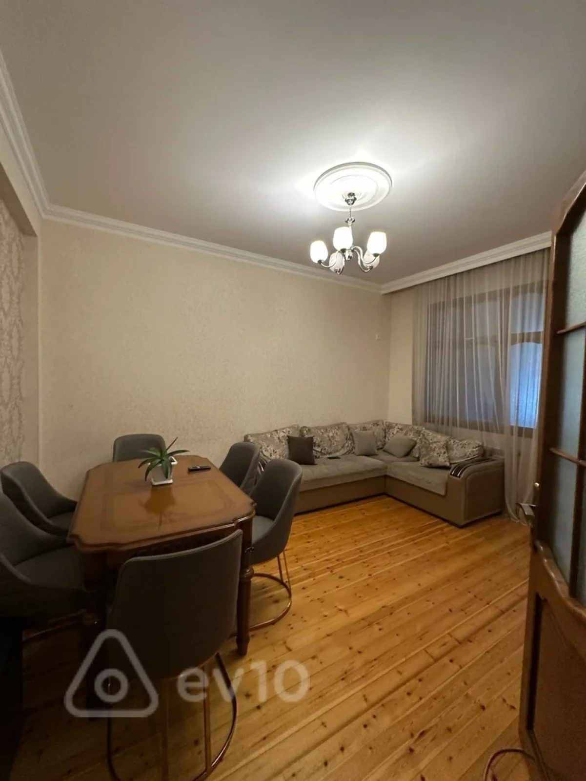 Satılır 2 otaqlı yeni tikili 71 m²