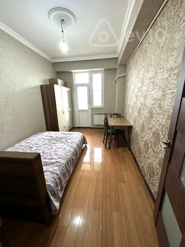 Kirayə verilir 2 otaqlı yeni tikili 50 m²